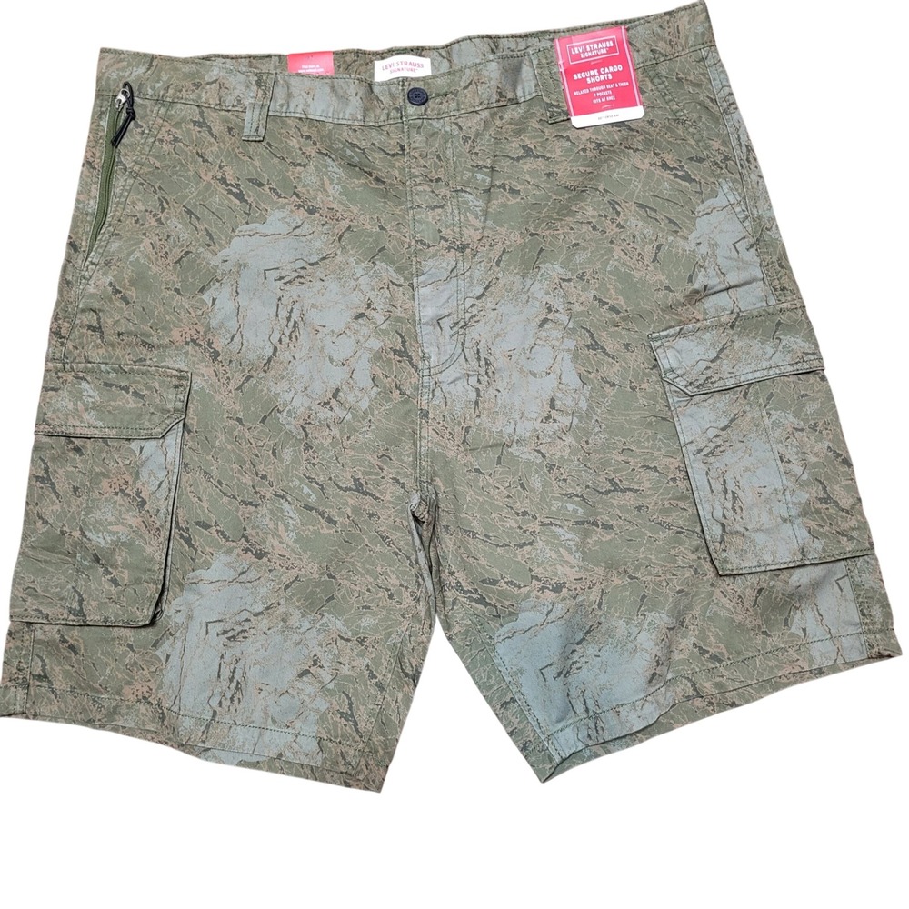 Levi Strauss Signature Mens Secure Cargo Shorts Relaxed Fit Green Camo Size 42